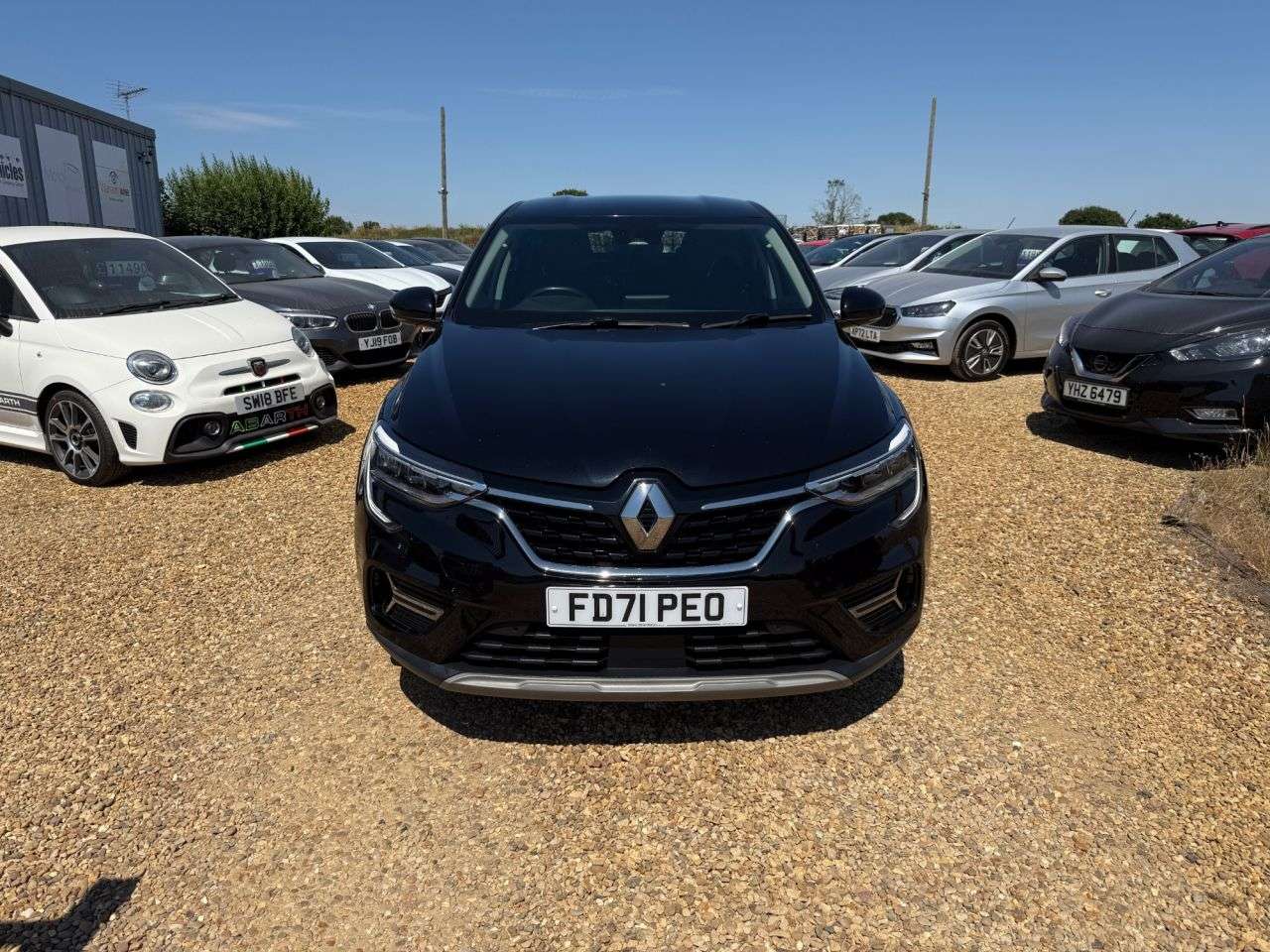 A 2022 RENAULT ARKANA 1.6 E-TECH S Edition SUV 5dr Petrol Hybrid Auto 2WD Euro 6 (s/s) (145 bhp) A 2022 RENAULT ARKANA 1.6 E-TECH S Edition SUV 5dr Petrol Hybrid Auto 2WD Euro 6 (s/s) (145 bhp)