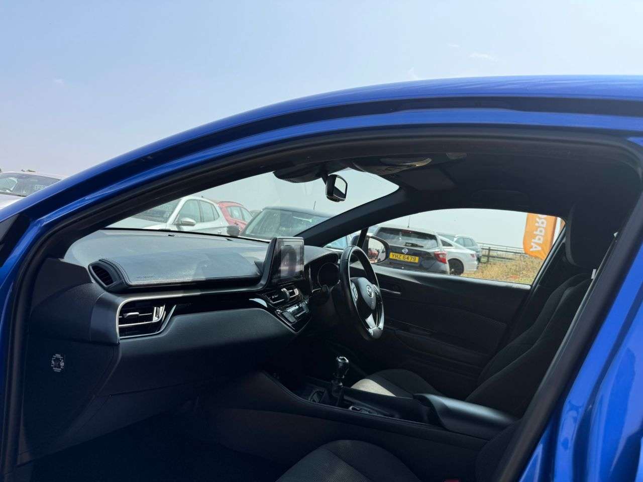 A 2017 TOYOTA CHR ICON A 2017 TOYOTA CHR ICON