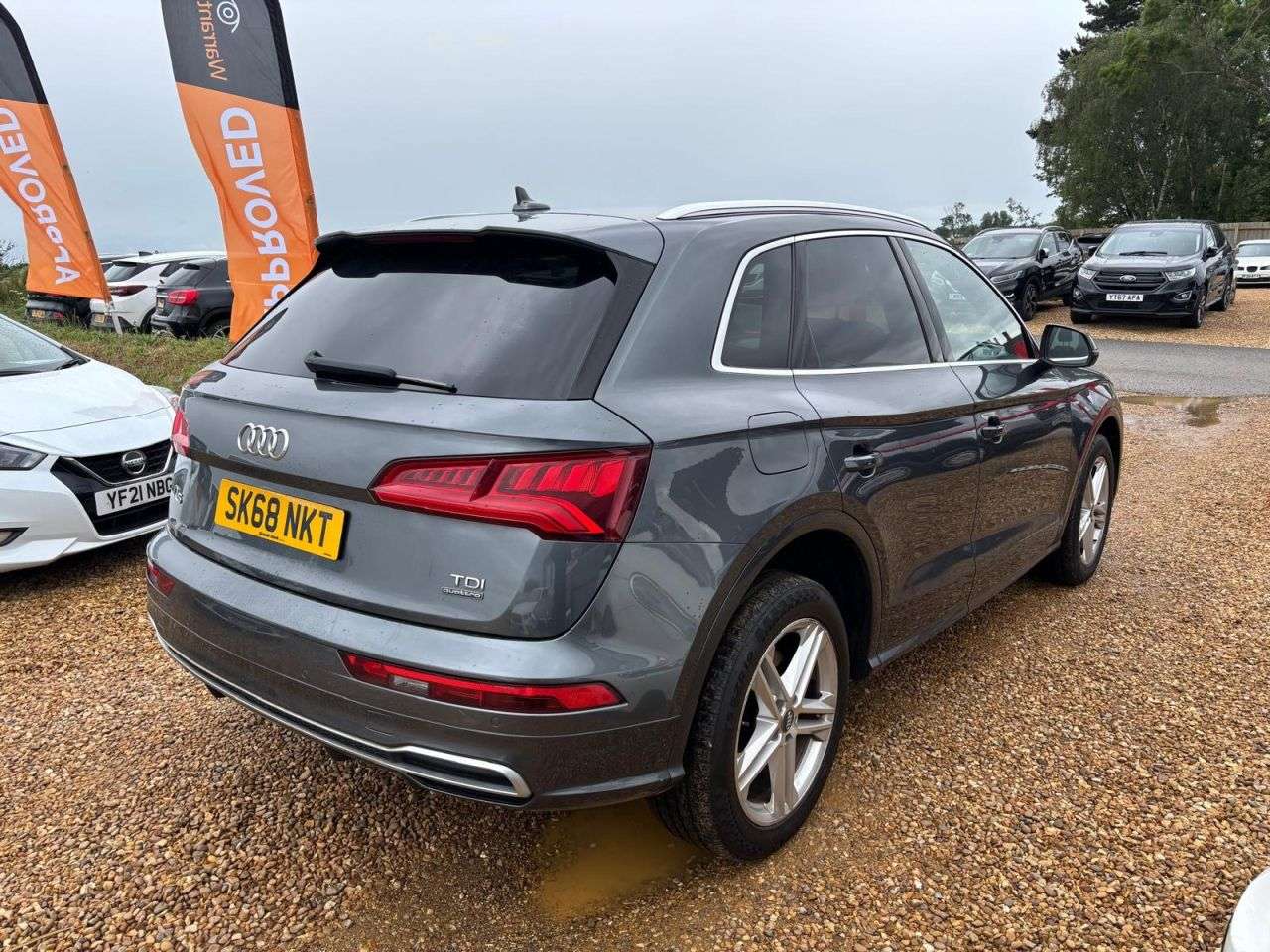 A 2018 AUDI Q5 2.0 TDI 40 S line SUV 5dr Diesel S Tronic quattro Euro 6 (s/s) (190 ps) A 2018 AUDI Q5 2.0 TDI 40 S line SUV 5dr Diesel S Tronic quattro Euro 6 (s/s) (190 ps)