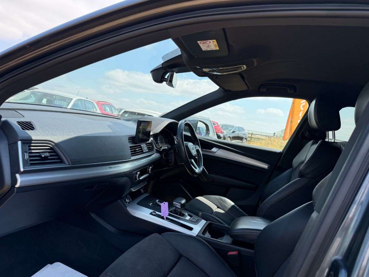 A 2018 AUDI Q5 2.0 TDI 40 S line SUV 5dr Diesel S Tronic quattro Euro 6 (s/s) (190 ps) A 2018 AUDI Q5 2.0 TDI 40 S line SUV 5dr Diesel S Tronic quattro Euro 6 (s/s) (190 ps)