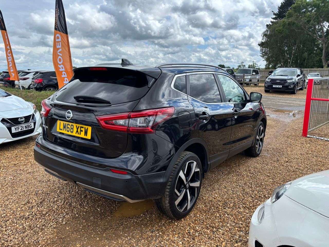 A 2018 NISSAN QASHQAI 1.3 DIG-T Tekna+ SUV 5dr Petrol Manual Euro 6 (s/s) (140 ps) A 2018 NISSAN QASHQAI 1.3 DIG-T Tekna+ SUV 5dr Petrol Manual Euro 6 (s/s) (140 ps)