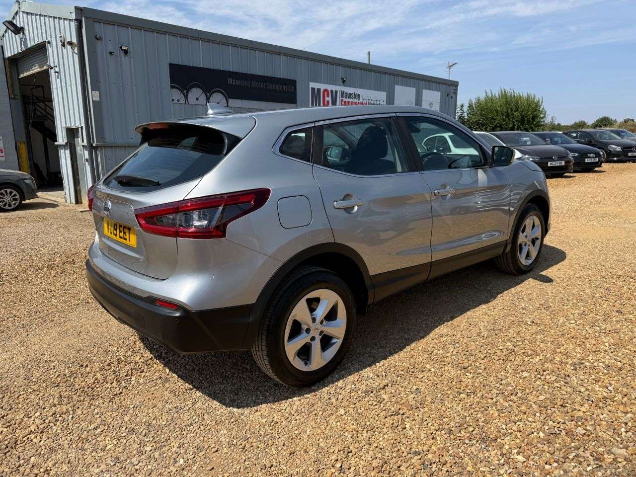 A 2019 NISSAN QASHQAI 1.3 DIG-T Acenta Premium SUV 5dr Petrol Manual Euro 6 (s/s) (140 ps) A 2019 NISSAN QASHQAI 1.3 DIG-T Acenta Premium SUV 5dr Petrol Manual Euro 6 (s/s) (140 ps)