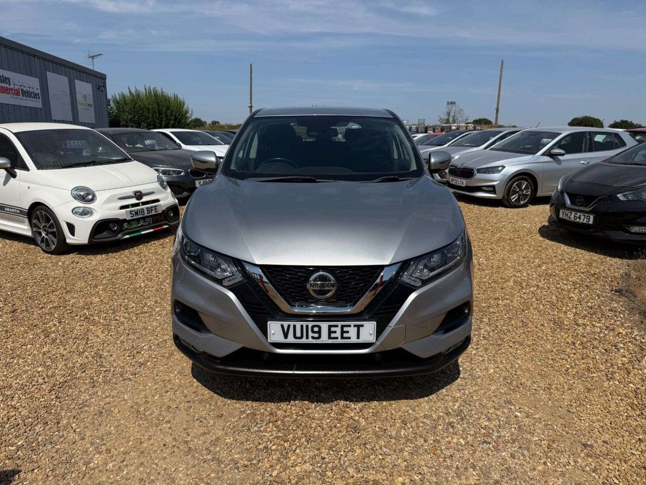 A 2019 NISSAN QASHQAI 1.3 DIG-T Acenta Premium SUV 5dr Petrol Manual Euro 6 (s/s) (140 ps) A 2019 NISSAN QASHQAI 1.3 DIG-T Acenta Premium SUV 5dr Petrol Manual Euro 6 (s/s) (140 ps)
