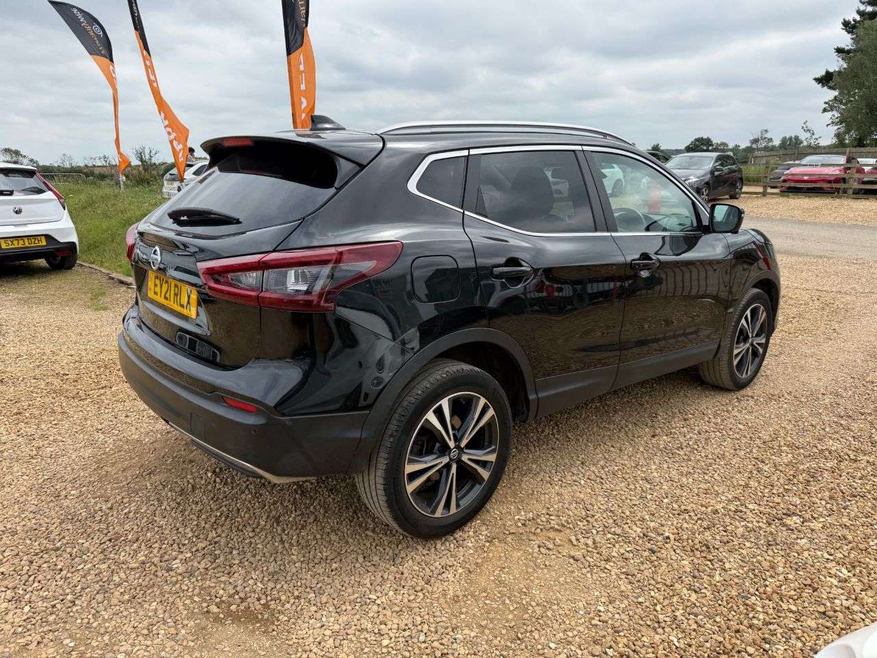 A 2021 NISSAN QASHQAI 1.3 DIG-T N-Connecta SUV 5dr Petrol Manual Euro 6 (s/s) (140 ps) A 2021 NISSAN QASHQAI 1.3 DIG-T N-Connecta SUV 5dr Petrol Manual Euro 6 (s/s) (140 ps)