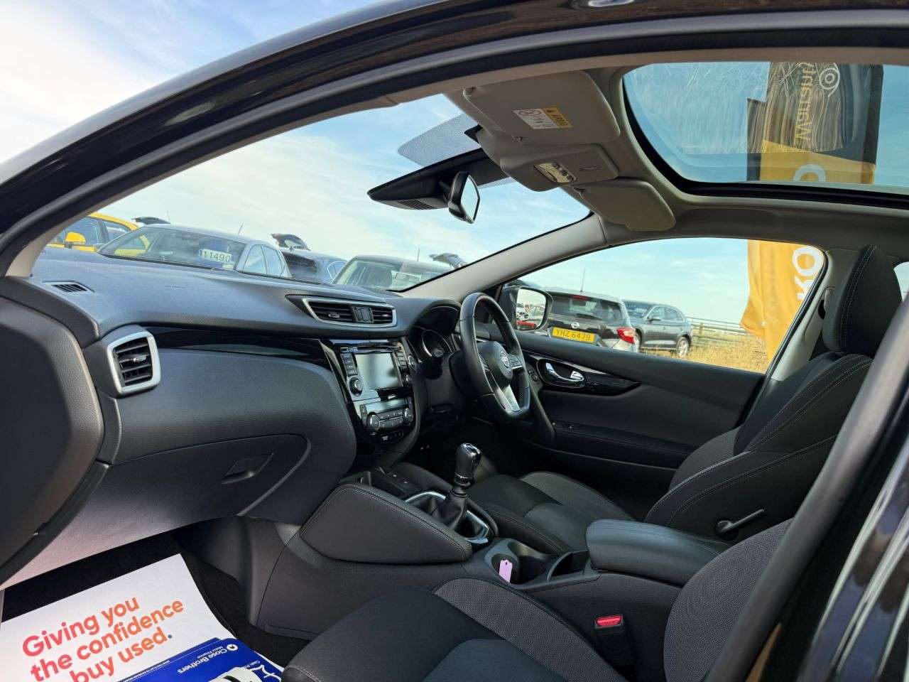 A 2021 NISSAN QASHQAI 1.3 DIG-T N-Connecta SUV 5dr Petrol Manual Euro 6 (s/s) (140 ps) A 2021 NISSAN QASHQAI 1.3 DIG-T N-Connecta SUV 5dr Petrol Manual Euro 6 (s/s) (140 ps)