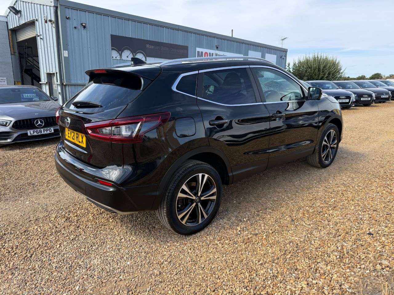 A 2021 NISSAN QASHQAI 1.3 DIG-T N-Connecta SUV 5dr Petrol Manual Euro 6 (s/s) (140 ps) A 2021 NISSAN QASHQAI 1.3 DIG-T N-Connecta SUV 5dr Petrol Manual Euro 6 (s/s) (140 ps)