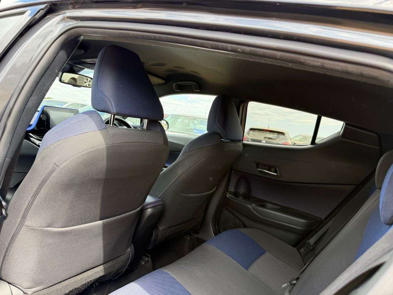 2018 TOYOTA C-HR 2018 TOYOTA C-HR
