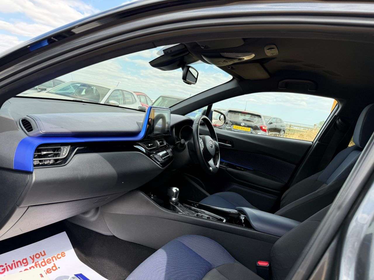 A 2018 TOYOTA C-HR 1.8 VVT-h Dynamic SUV 5dr Petrol Hybrid CVT Euro 6 (s/s) (122 ps) A 2018 TOYOTA C-HR 1.8 VVT-h Dynamic SUV 5dr Petrol Hybrid CVT Euro 6 (s/s) (122 ps)