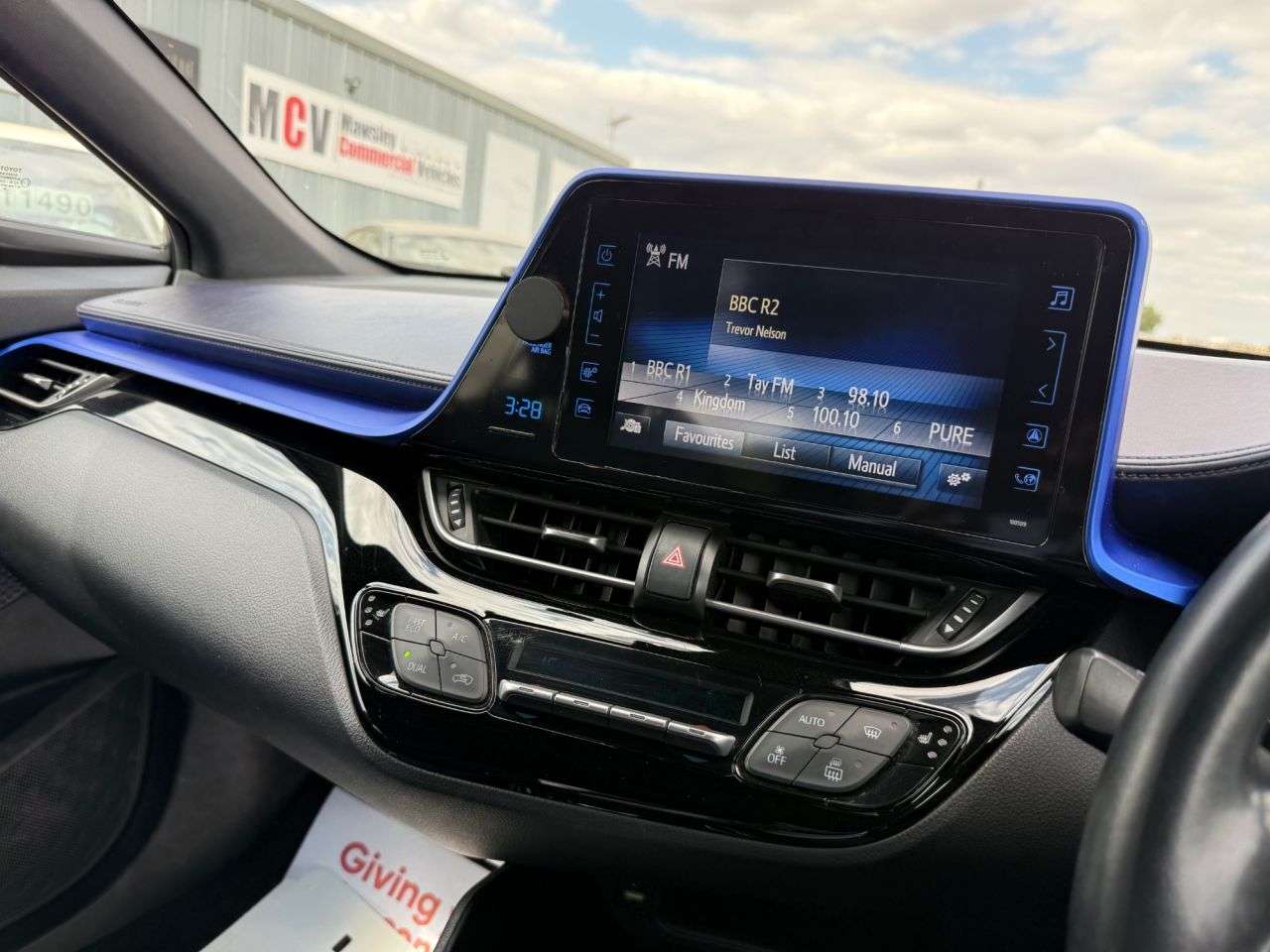 2018 TOYOTA C-HR 2018 TOYOTA C-HR