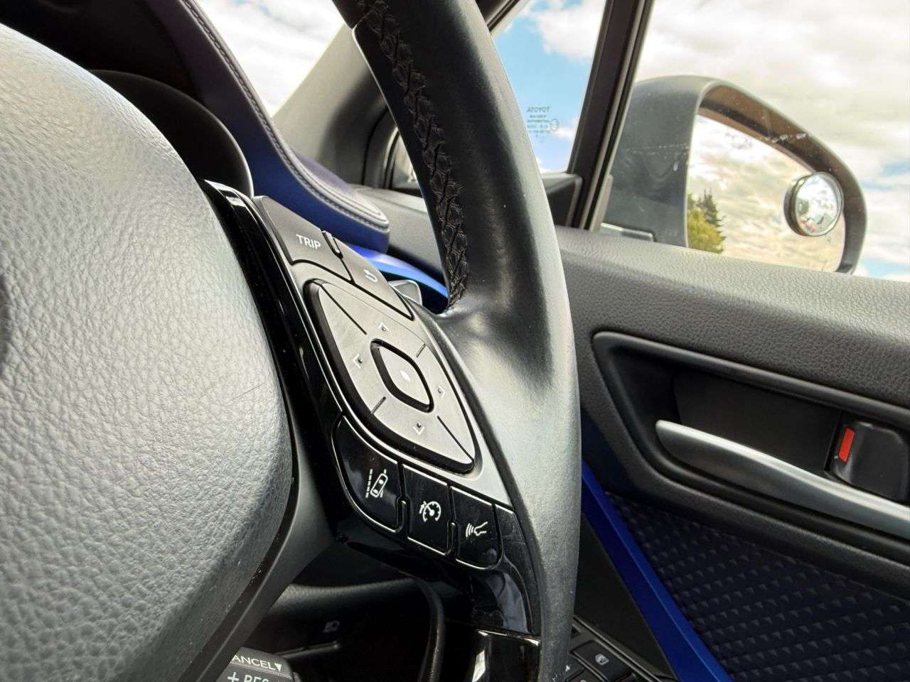 2018 TOYOTA C-HR 2018 TOYOTA C-HR