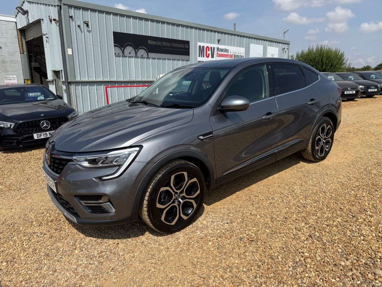 A 2022 RENAULT ARKANA 1.6 E-TECH techno SUV 5dr Petrol Hybrid Auto 2WD Euro 6 (s/s) (145 ps) A 2022 RENAULT ARKANA 1.6 E-TECH techno SUV 5dr Petrol Hybrid Auto 2WD Euro 6 (s/s) (145 ps)