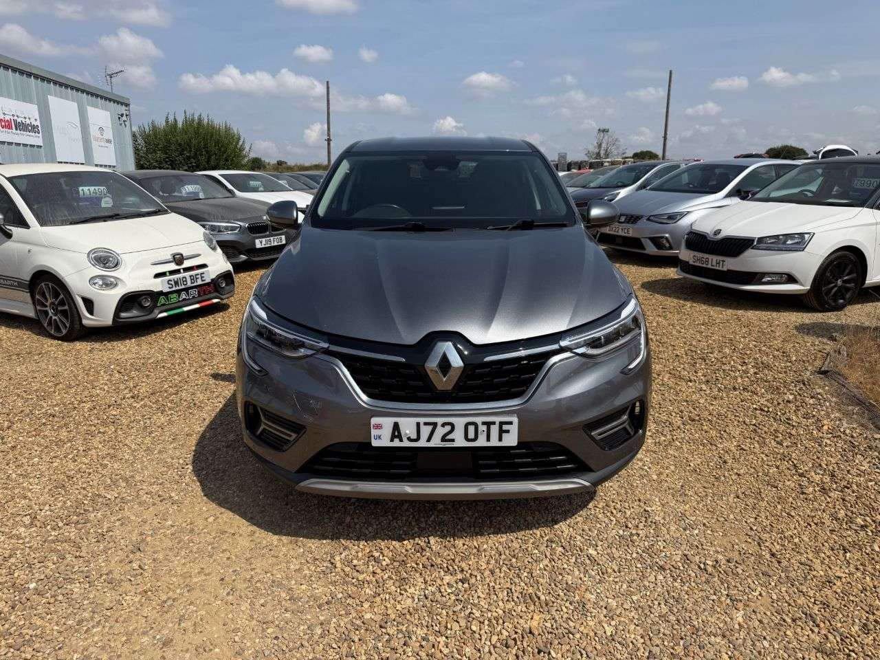 A 2022 RENAULT ARKANA 1.6 E-TECH techno SUV 5dr Petrol Hybrid Auto 2WD Euro 6 (s/s) (145 ps) A 2022 RENAULT ARKANA 1.6 E-TECH techno SUV 5dr Petrol Hybrid Auto 2WD Euro 6 (s/s) (145 ps)