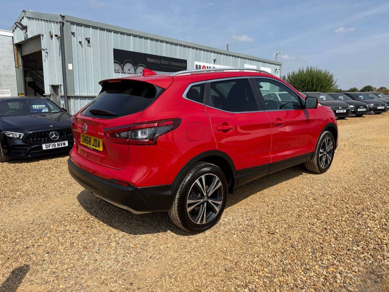 A 2019 NISSAN QASHQAI 1.3 DIG-T N-Connecta SUV 5dr Petrol Manual Euro 6 (s/s) (140 ps) A 2019 NISSAN QASHQAI 1.3 DIG-T N-Connecta SUV 5dr Petrol Manual Euro 6 (s/s) (140 ps)