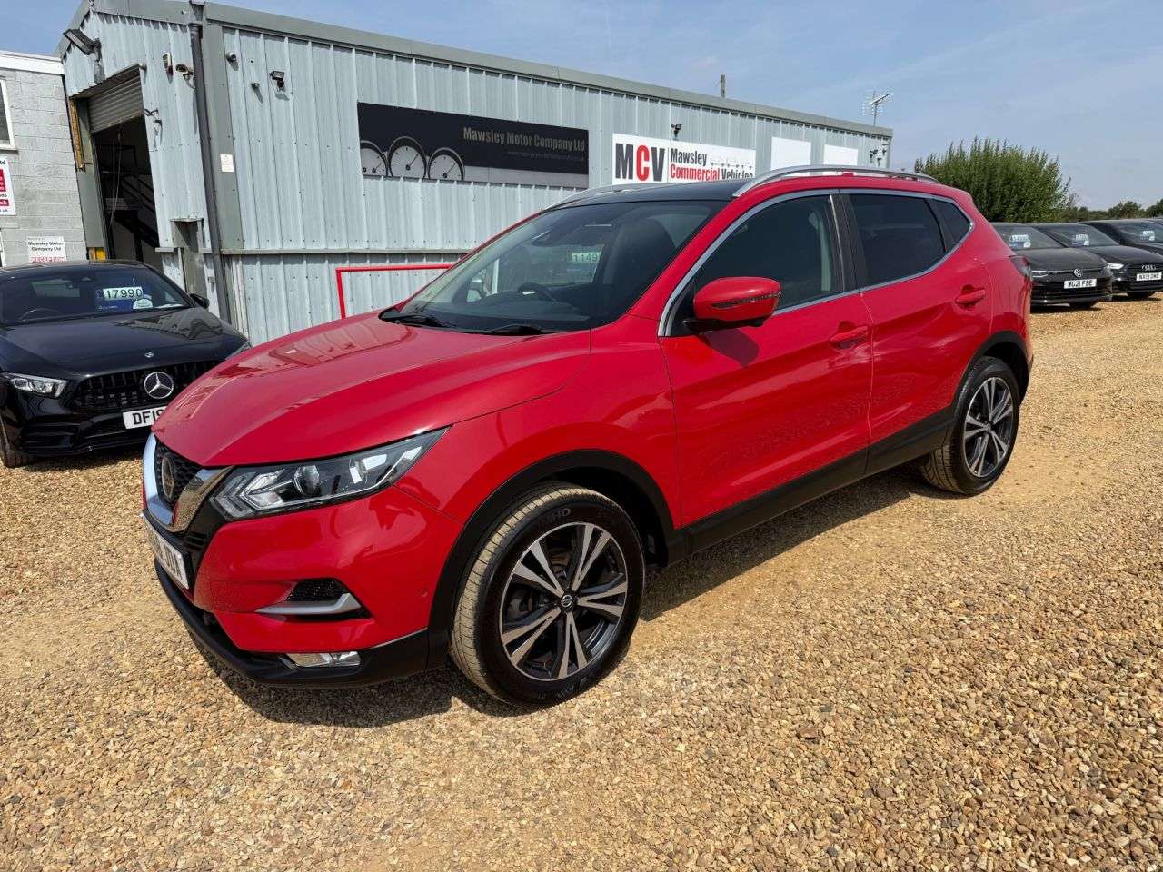 A 2019 NISSAN QASHQAI 1.3 DIG-T N-Connecta SUV 5dr Petrol Manual Euro 6 (s/s) (140 ps) A 2019 NISSAN QASHQAI 1.3 DIG-T N-Connecta SUV 5dr Petrol Manual Euro 6 (s/s) (140 ps)