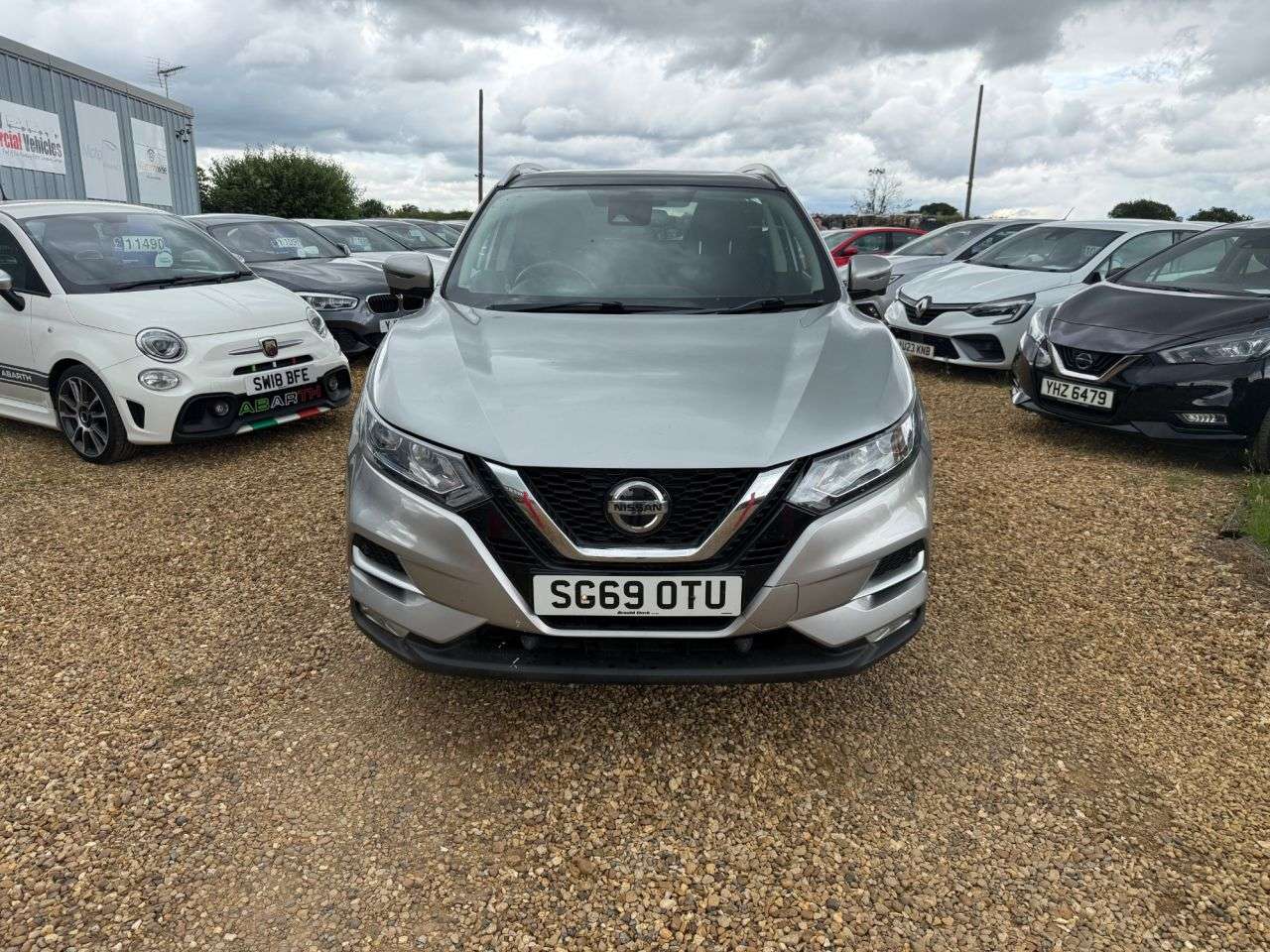 A 2019 NISSAN QASHQAI 1.5 dCi N-Connecta SUV 5dr Diesel Manual Euro 6 (s/s) (115 ps) A 2019 NISSAN QASHQAI 1.5 dCi N-Connecta SUV 5dr Diesel Manual Euro 6 (s/s) (115 ps)