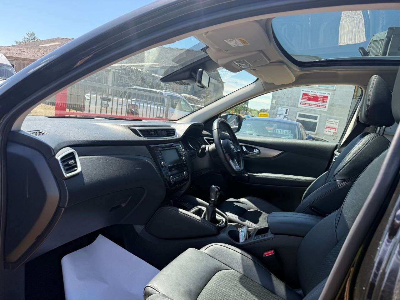 A 2019 NISSAN QASHQAI 1.3 DIG-T Tekna SUV 5dr Petrol Manual Euro 6 (s/s) (140 ps) A 2019 NISSAN QASHQAI 1.3 DIG-T Tekna SUV 5dr Petrol Manual Euro 6 (s/s) (140 ps)