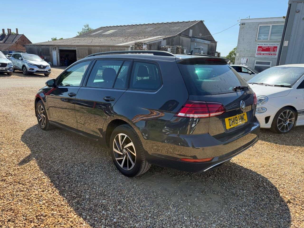2019 VOLKSWAGEN GOLF 2019 VOLKSWAGEN GOLF