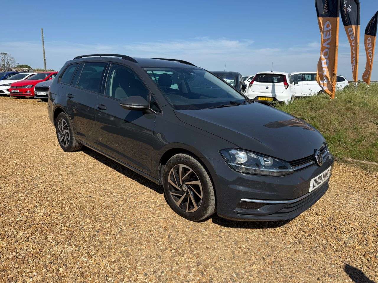 A 2019 VOLKSWAGEN GOLF 1.6 TDI Match Estate 5dr Diesel DSG Euro 6 (s/s) (115 ps) A 2019 VOLKSWAGEN GOLF 1.6 TDI Match Estate 5dr Diesel DSG Euro 6 (s/s) (115 ps)