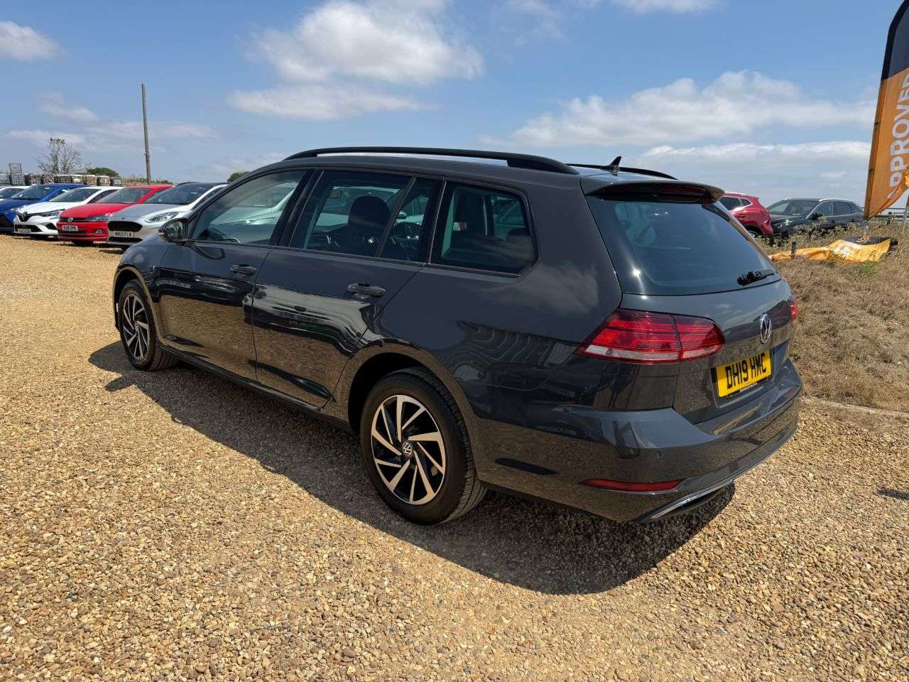 2019 VOLKSWAGEN GOLF 2019 VOLKSWAGEN GOLF