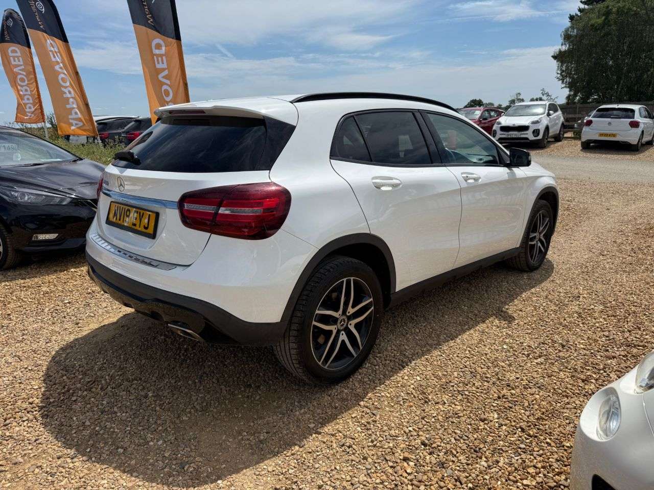 A 2019 MERCEDES-BENZ GLA 1.6 GLA180 Urban Edition SUV 5dr Petrol Manual Euro 6 (s/s) (122 ps) A 2019 MERCEDES-BENZ GLA 1.6 GLA180 Urban Edition SUV 5dr Petrol Manual Euro 6 (s/s) (122 ps)