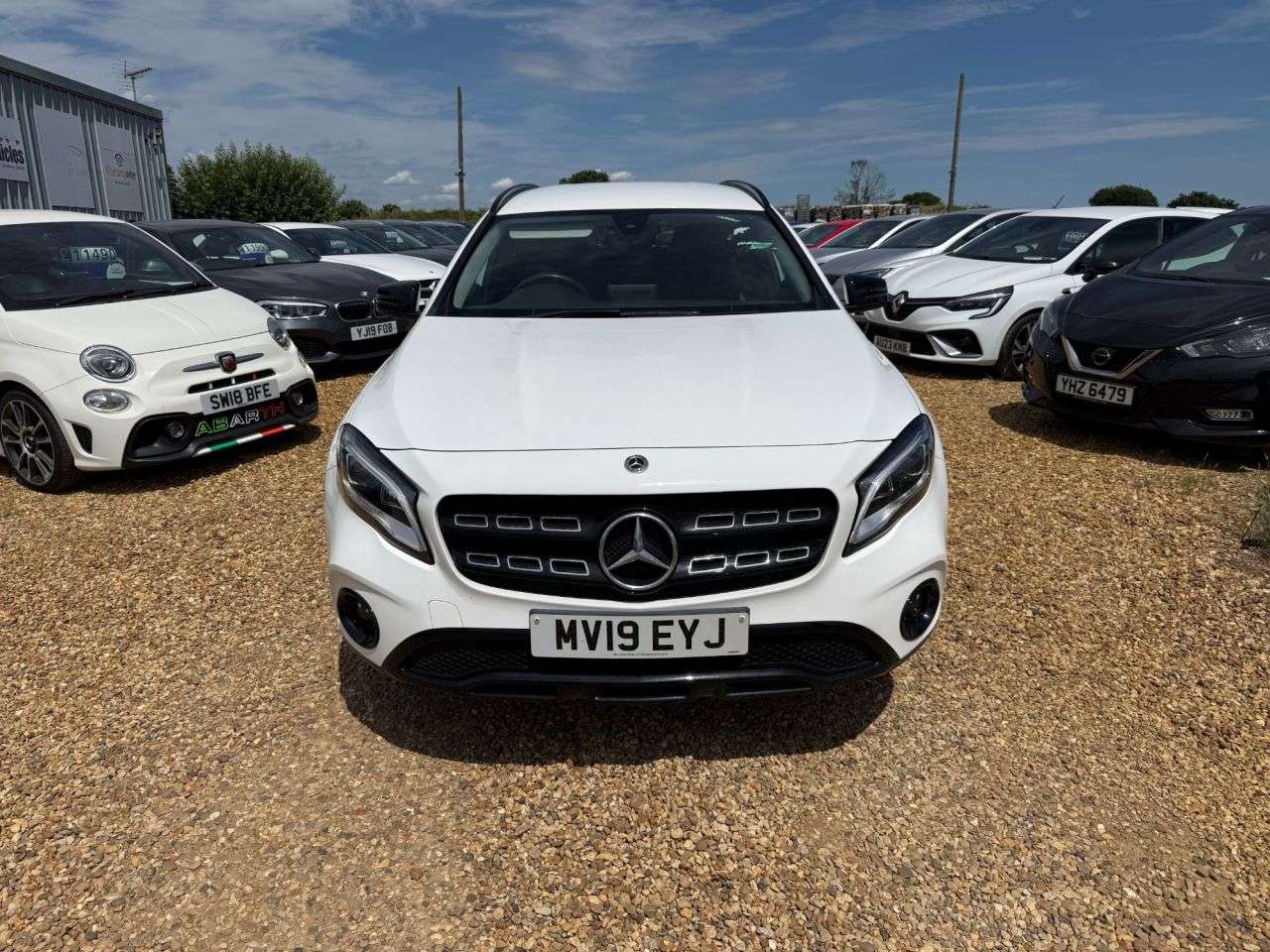 A 2019 MERCEDES-BENZ GLA 1.6 GLA180 Urban Edition SUV 5dr Petrol Manual Euro 6 (s/s) (122 ps) A 2019 MERCEDES-BENZ GLA 1.6 GLA180 Urban Edition SUV 5dr Petrol Manual Euro 6 (s/s) (122 ps)