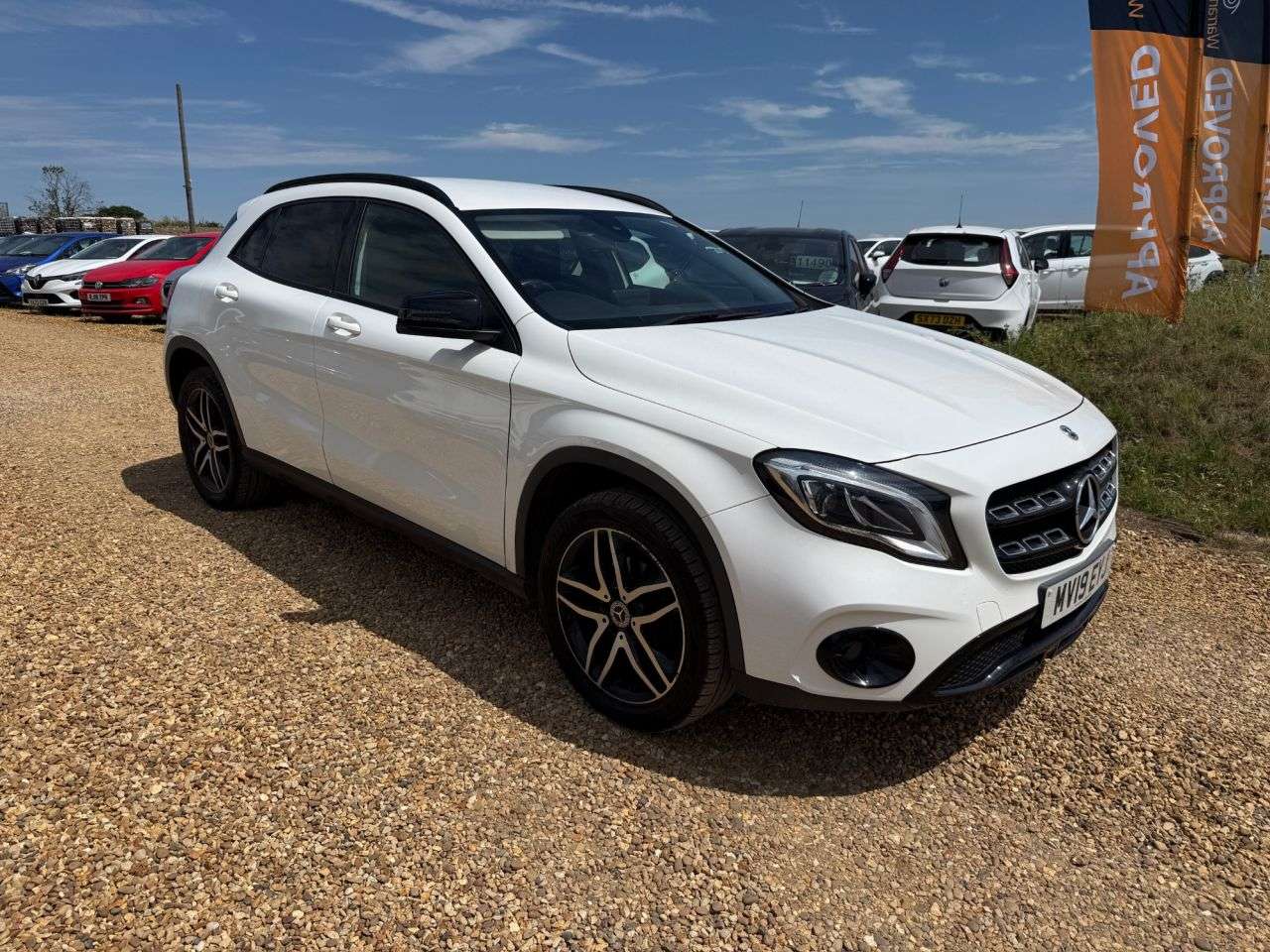 A 2019 MERCEDES-BENZ GLA 1.6 GLA180 Urban Edition SUV 5dr Petrol Manual Euro 6 (s/s) (122 ps) A 2019 MERCEDES-BENZ GLA 1.6 GLA180 Urban Edition SUV 5dr Petrol Manual Euro 6 (s/s) (122 ps)