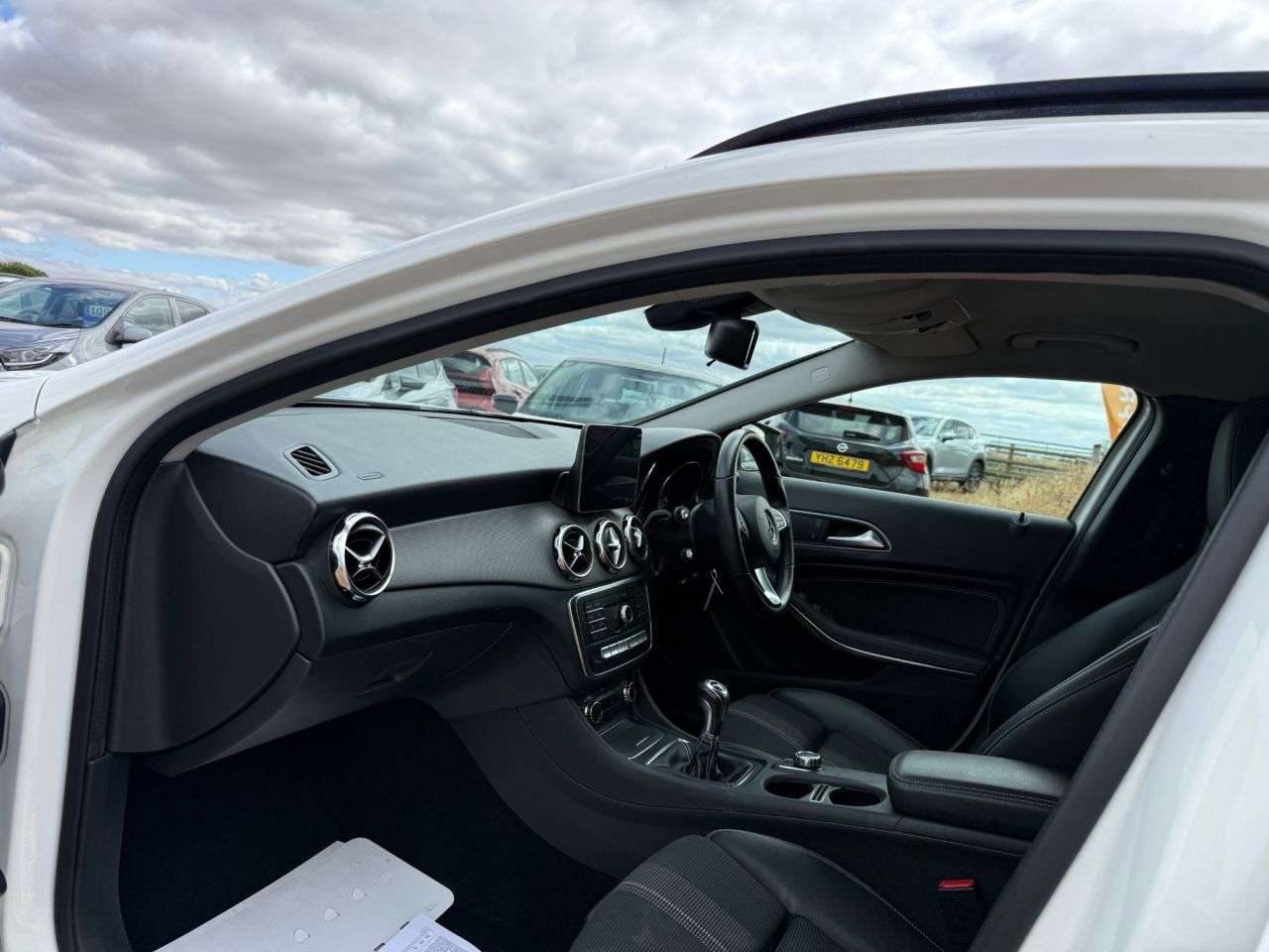 A 2019 MERCEDES-BENZ GLA 1.6 GLA180 Urban Edition SUV 5dr Petrol Manual Euro 6 (s/s) (122 ps) A 2019 MERCEDES-BENZ GLA 1.6 GLA180 Urban Edition SUV 5dr Petrol Manual Euro 6 (s/s) (122 ps)