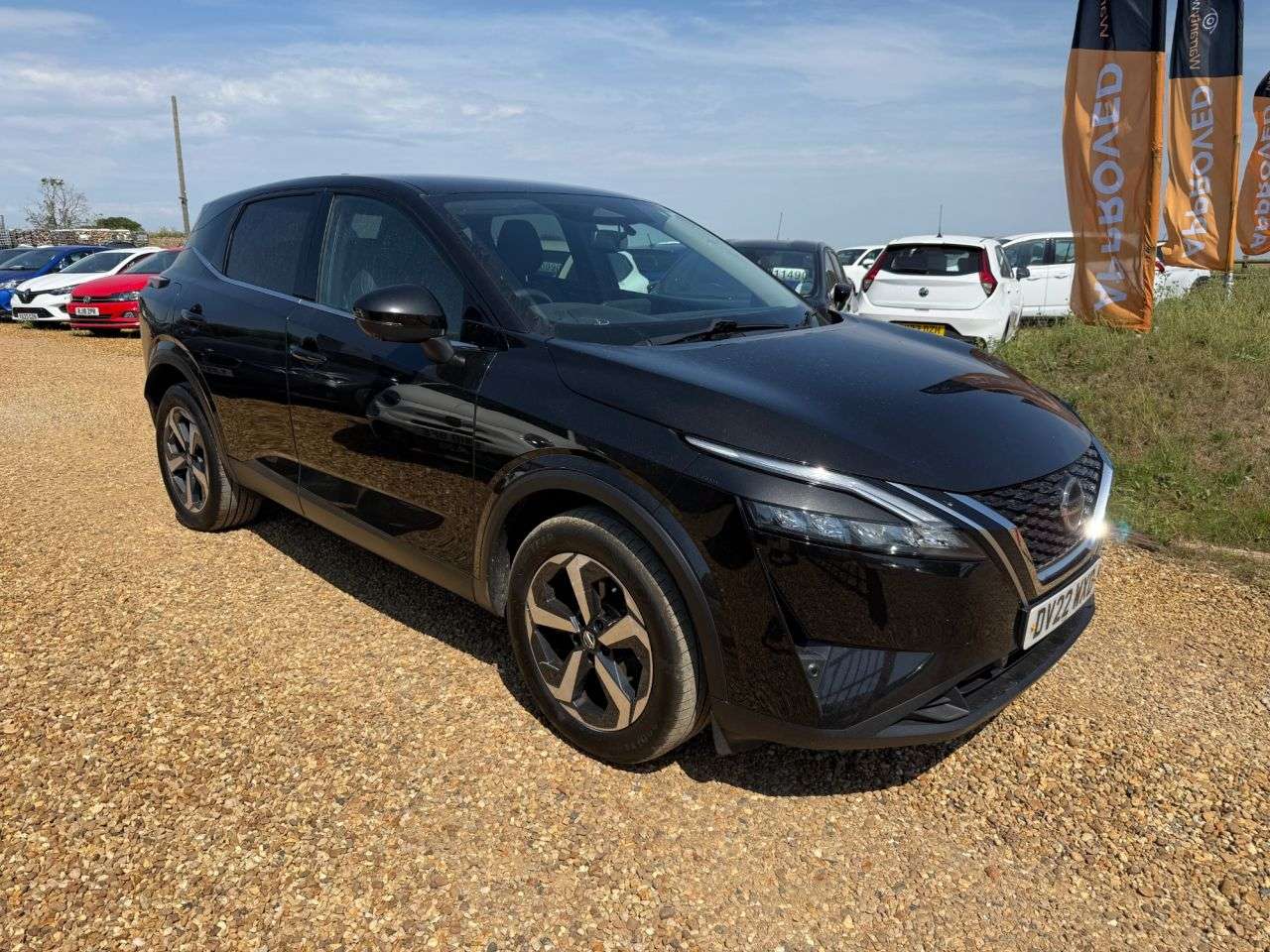 A 2022 NISSAN QASHQAI 1.3 DIG-T MHEV N-Connecta SUV 5dr Petrol Hybrid Manual Euro 6 (s/s) (140 ps A 2022 NISSAN QASHQAI 1.3 DIG-T MHEV N-Connecta SUV 5dr Petrol Hybrid Manual Euro 6 (s/s) (140 ps