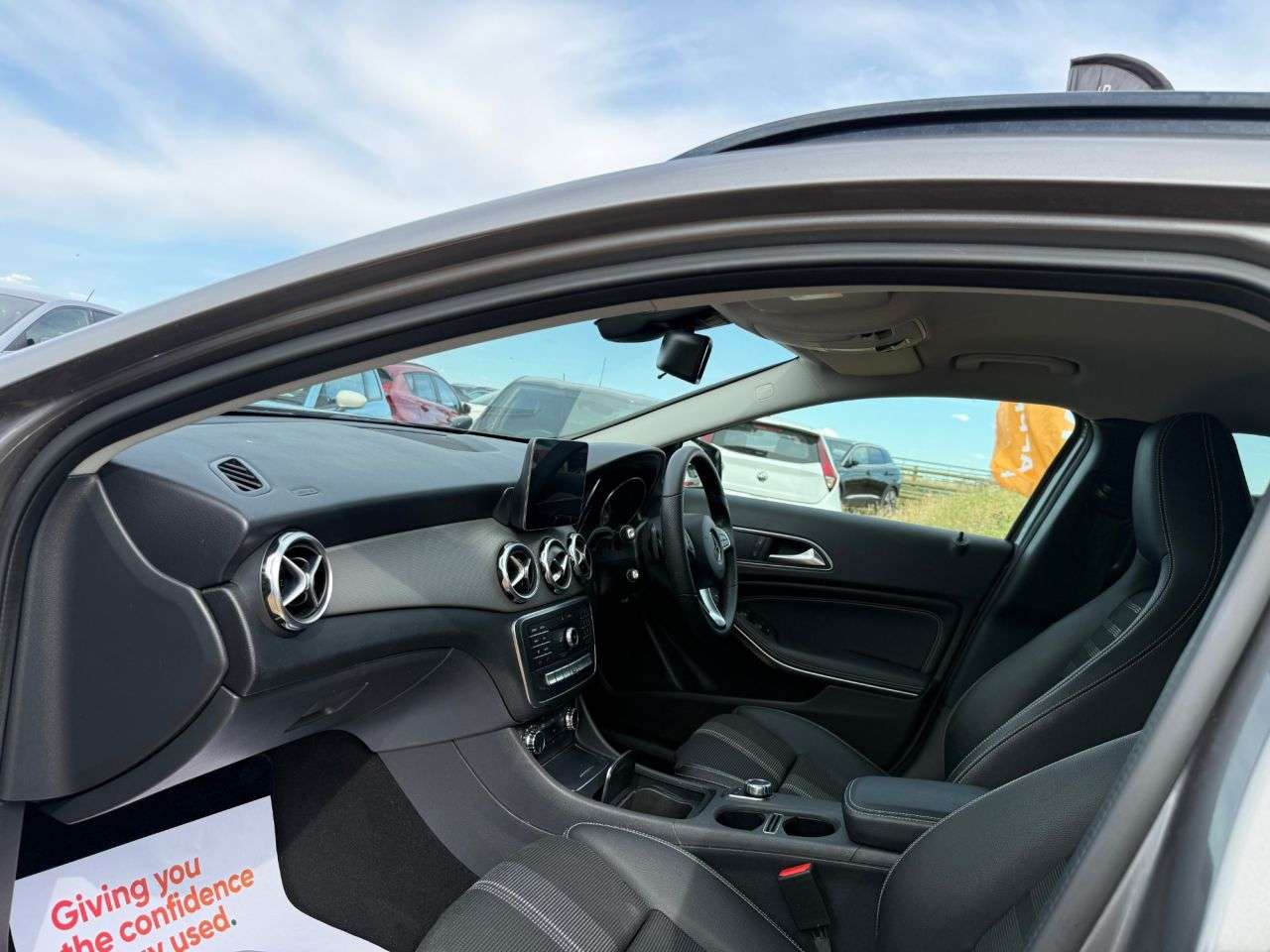 A 2019 MERCEDES-BENZ GLA 1.6 GLA180 Urban Edition SUV 5dr Petrol 7G-DCT Euro 6 (s/s) (122 ps) A 2019 MERCEDES-BENZ GLA 1.6 GLA180 Urban Edition SUV 5dr Petrol 7G-DCT Euro 6 (s/s) (122 ps)