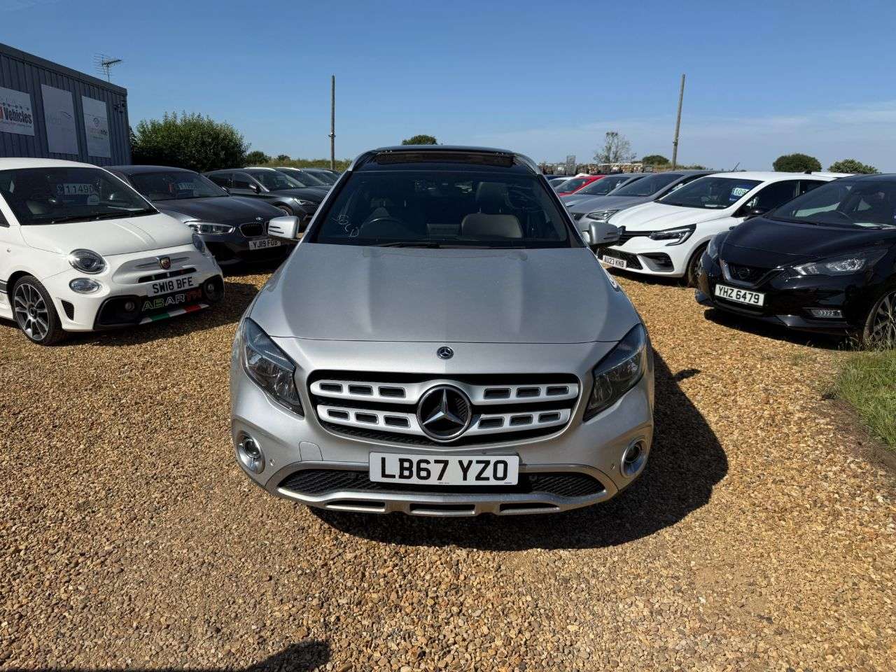 A 2018 MERCEDES-BENZ GLA 2.1 GLA200d Sport (Executive) SUV 5dr Diesel Manual Euro 6 (s/s) (136 ps) A 2018 MERCEDES-BENZ GLA 2.1 GLA200d Sport (Executive) SUV 5dr Diesel Manual Euro 6 (s/s) (136 ps)