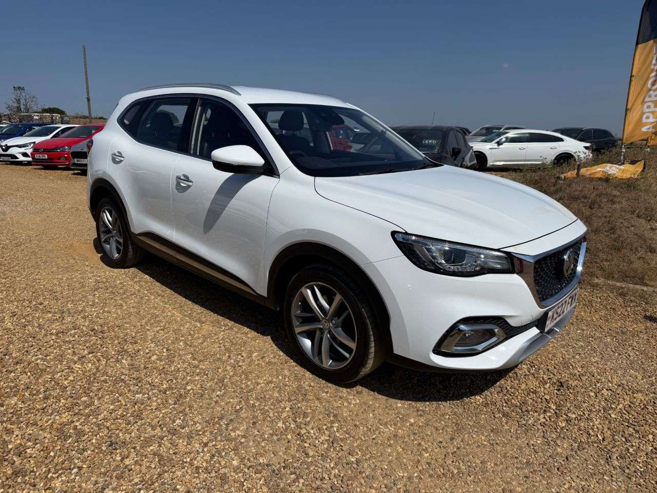 A 2022 MG MG HS 1.5 T-GDI Excite SUV 5dr Petrol DCT Euro 6 (s/s) (162 ps) A 2022 MG MG HS 1.5 T-GDI Excite SUV 5dr Petrol DCT Euro 6 (s/s) (162 ps)