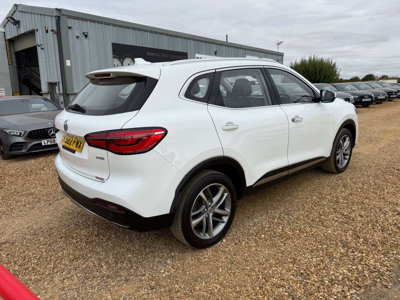 A 2022 MG MG HS 1.5 T-GDI Excite SUV 5dr Petrol DCT Euro 6 (s/s) (162 ps) A 2022 MG MG HS 1.5 T-GDI Excite SUV 5dr Petrol DCT Euro 6 (s/s) (162 ps)