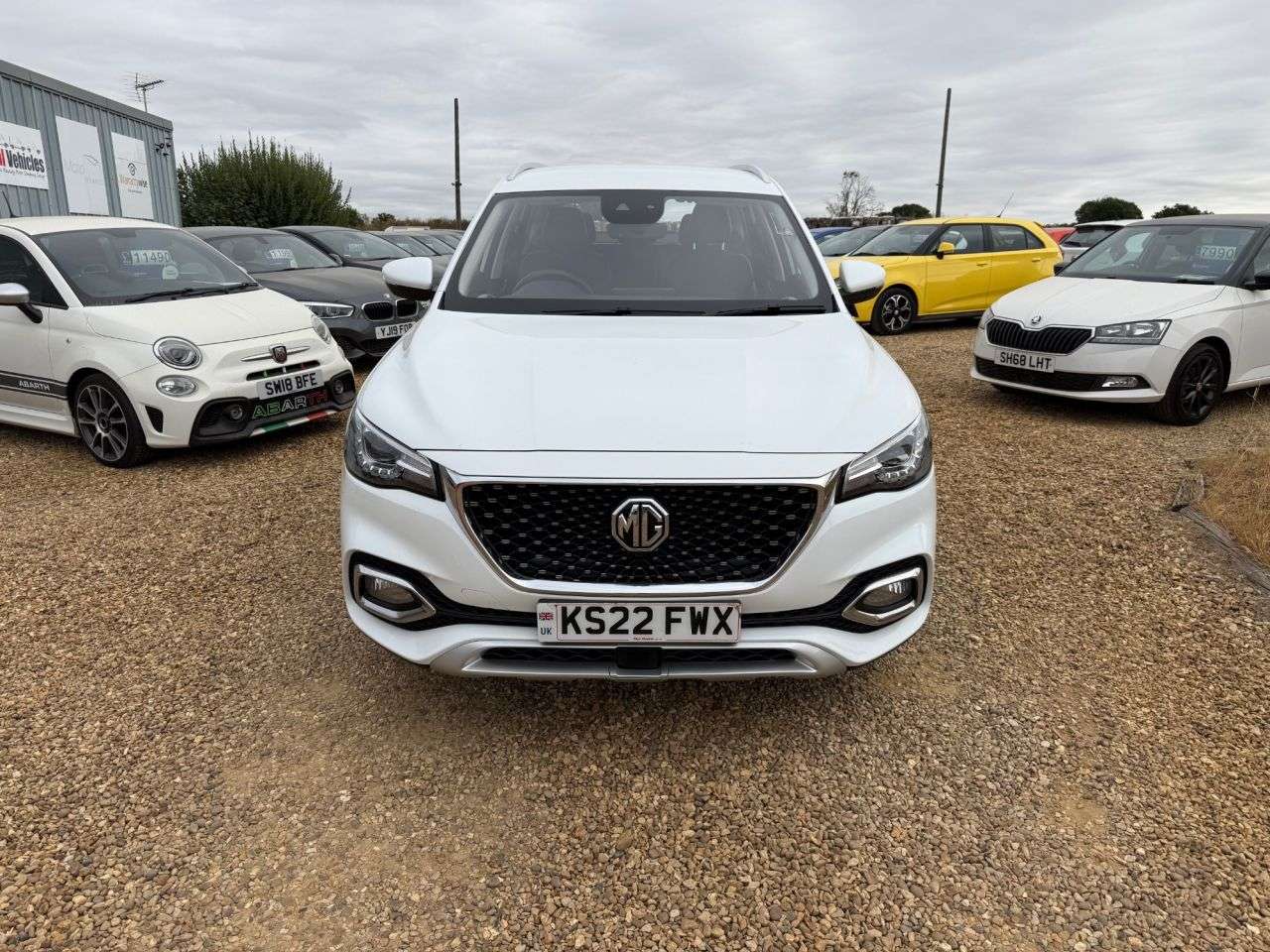 A 2022 MG MG HS 1.5 T-GDI Excite SUV 5dr Petrol DCT Euro 6 (s/s) (162 ps) A 2022 MG MG HS 1.5 T-GDI Excite SUV 5dr Petrol DCT Euro 6 (s/s) (162 ps)