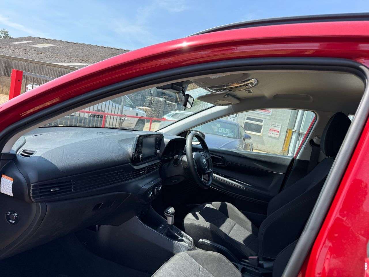 A 2023 HYUNDAI BAYON 1.0 T-GDi MHEV SE Connect SUV 5dr Petrol Hybrid DCT Euro 6 (s/s) (100 ps) A 2023 HYUNDAI BAYON 1.0 T-GDi MHEV SE Connect SUV 5dr Petrol Hybrid DCT Euro 6 (s/s) (100 ps)