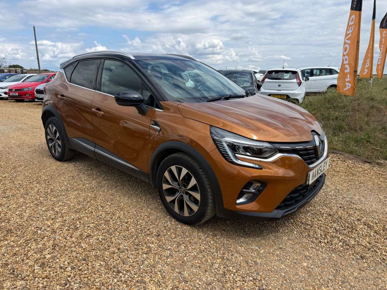 A 2020 RENAULT CAPTUR 1.3 TCe S Edition SUV 5dr Petrol EDC Euro 6 (s/s) (130 ps) A 2020 RENAULT CAPTUR 1.3 TCe S Edition SUV 5dr Petrol EDC Euro 6 (s/s) (130 ps)