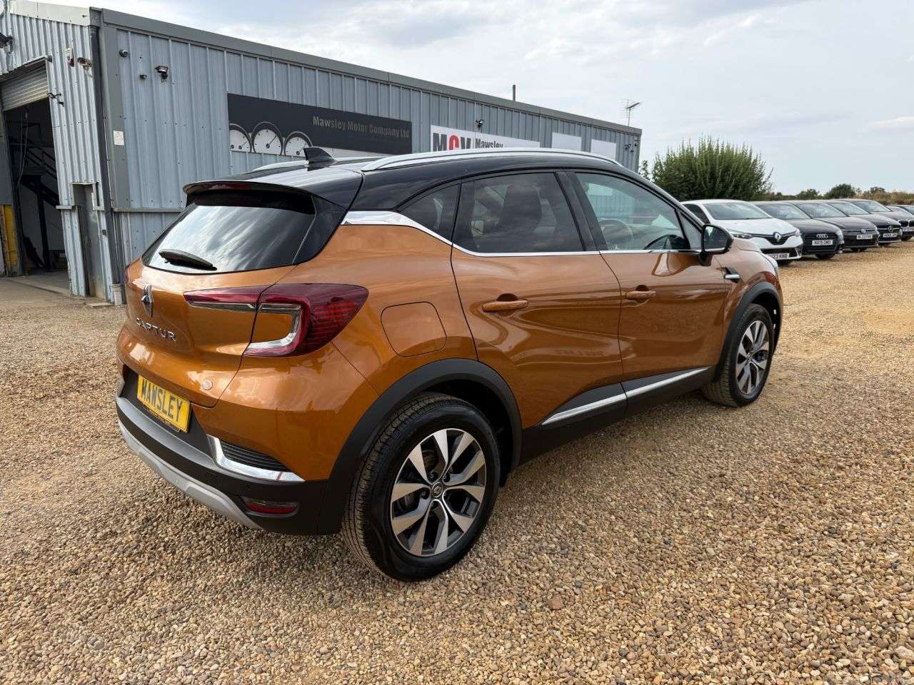 A 2020 RENAULT CAPTUR 1.3 TCe S Edition SUV 5dr Petrol EDC Euro 6 (s/s) (130 ps) A 2020 RENAULT CAPTUR 1.3 TCe S Edition SUV 5dr Petrol EDC Euro 6 (s/s) (130 ps)