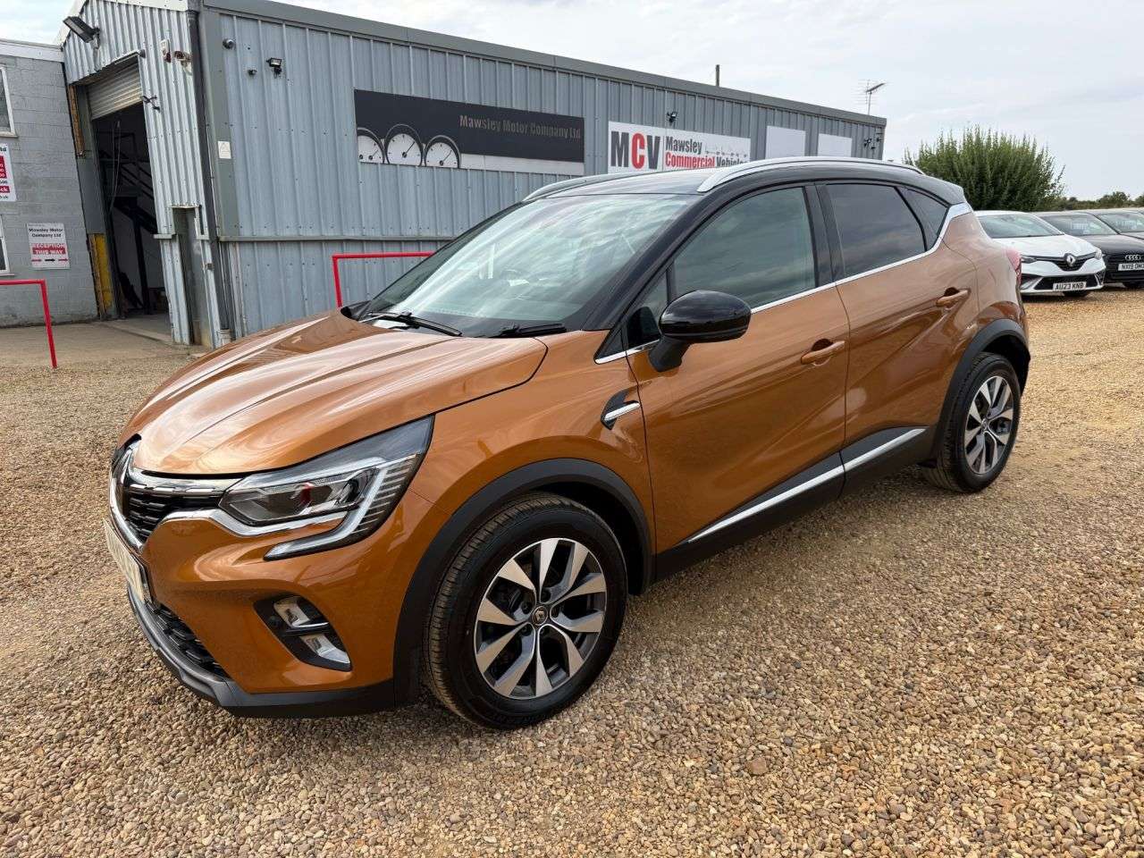 A 2020 RENAULT CAPTUR 1.3 TCe S Edition SUV 5dr Petrol EDC Euro 6 (s/s) (130 ps) A 2020 RENAULT CAPTUR 1.3 TCe S Edition SUV 5dr Petrol EDC Euro 6 (s/s) (130 ps)