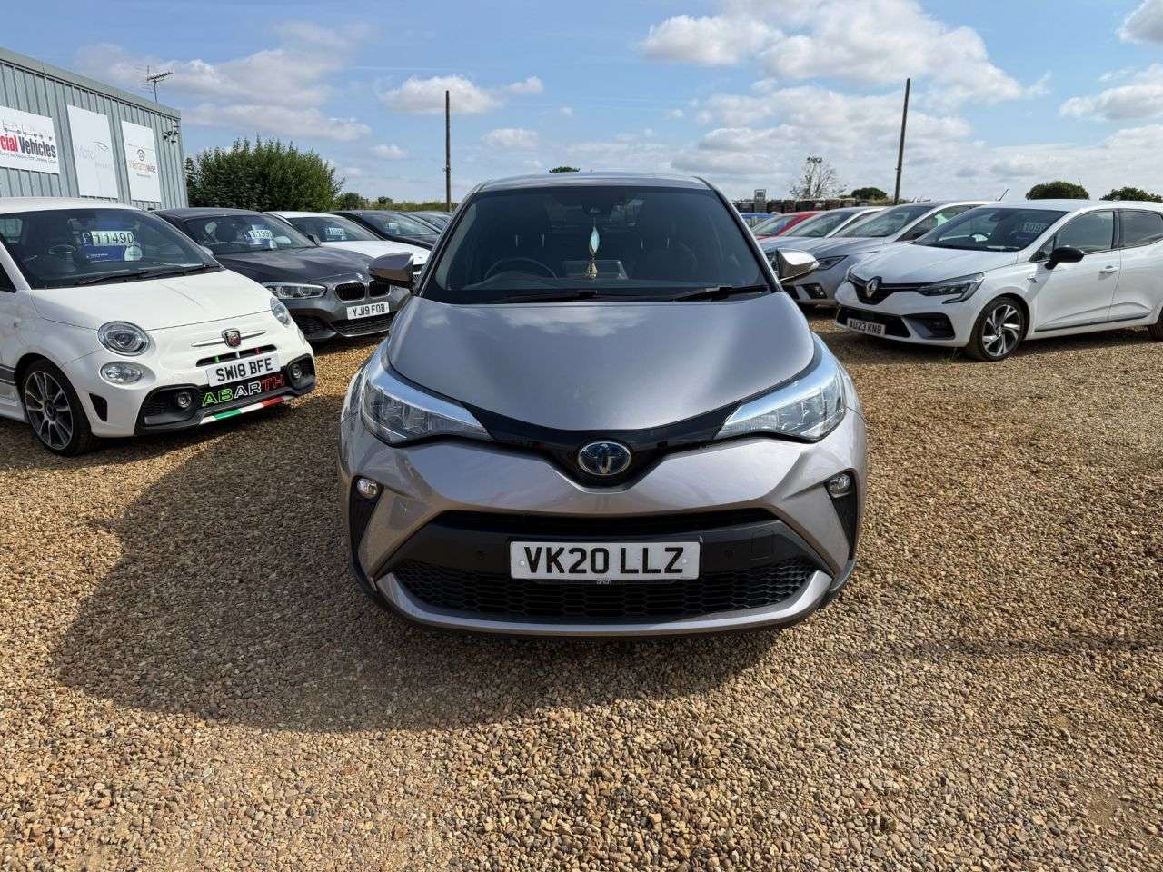 A 2020 TOYOTA C-HR 1.8 VVT-h Design SUV 5dr Petrol Hybrid CVT Euro 6 (s/s) (122 ps) A 2020 TOYOTA C-HR 1.8 VVT-h Design SUV 5dr Petrol Hybrid CVT Euro 6 (s/s) (122 ps)