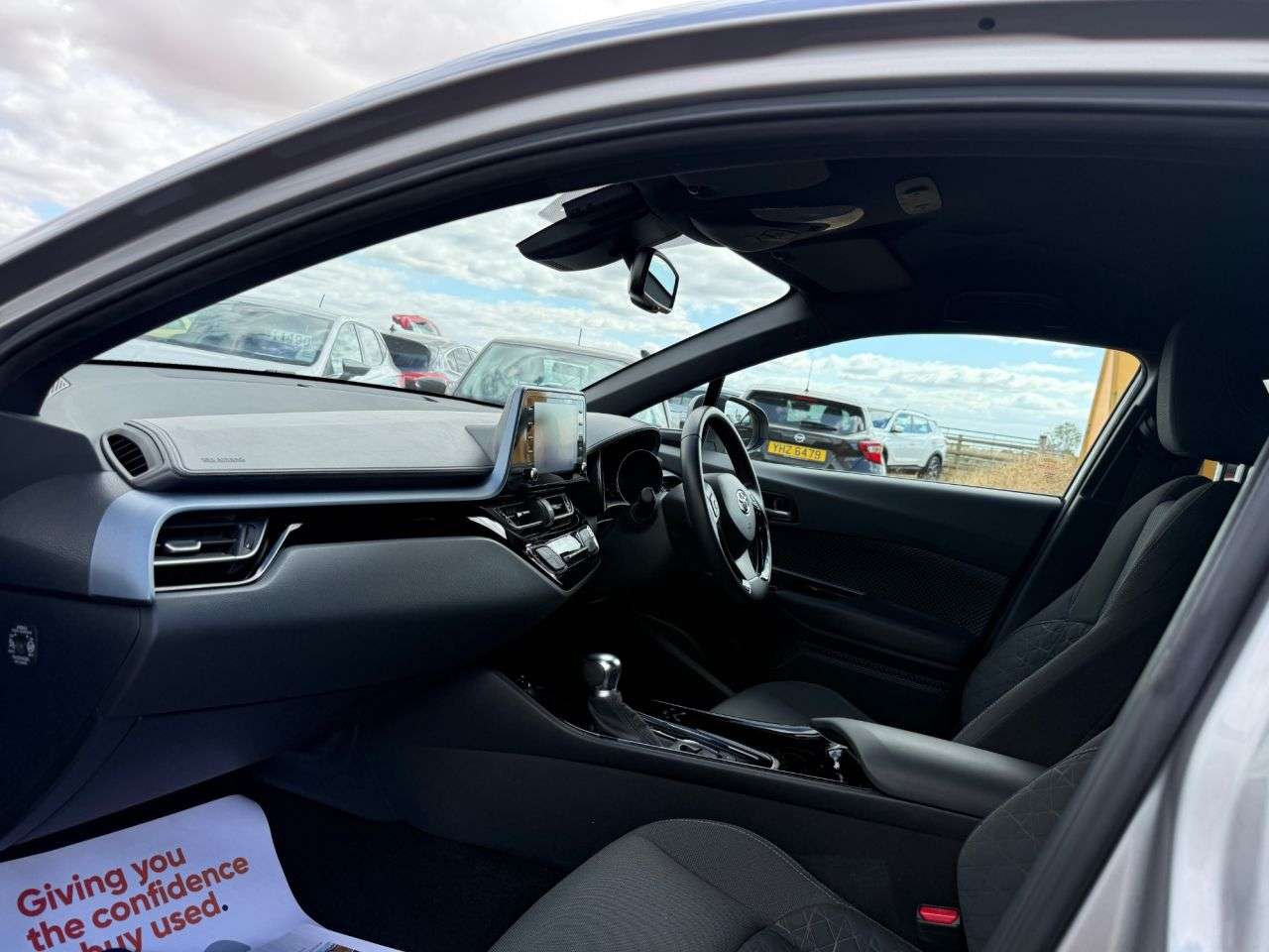 A 2020 TOYOTA C-HR 1.8 VVT-h Design SUV 5dr Petrol Hybrid CVT Euro 6 (s/s) (122 ps) A 2020 TOYOTA C-HR 1.8 VVT-h Design SUV 5dr Petrol Hybrid CVT Euro 6 (s/s) (122 ps)