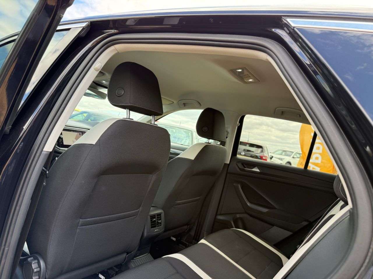 2018 VOLKSWAGEN T-ROC 2018 VOLKSWAGEN T-ROC