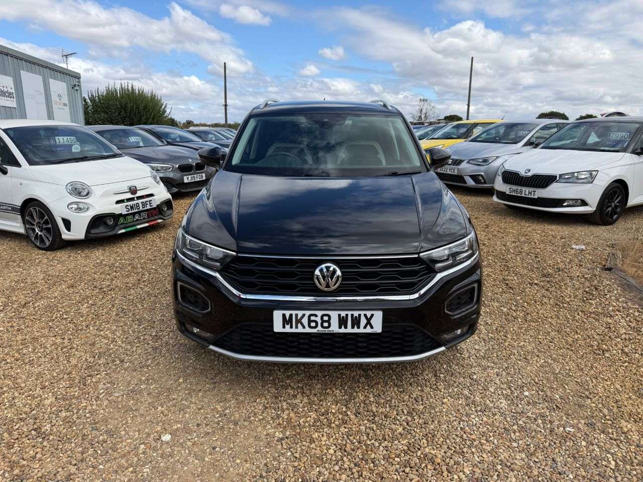 A 2018 VOLKSWAGEN T-ROC 1.6 TDI SEL SUV 5dr Diesel Manual Euro 6 (s/s) (115 ps) A 2018 VOLKSWAGEN T-ROC 1.6 TDI SEL SUV 5dr Diesel Manual Euro 6 (s/s) (115 ps)