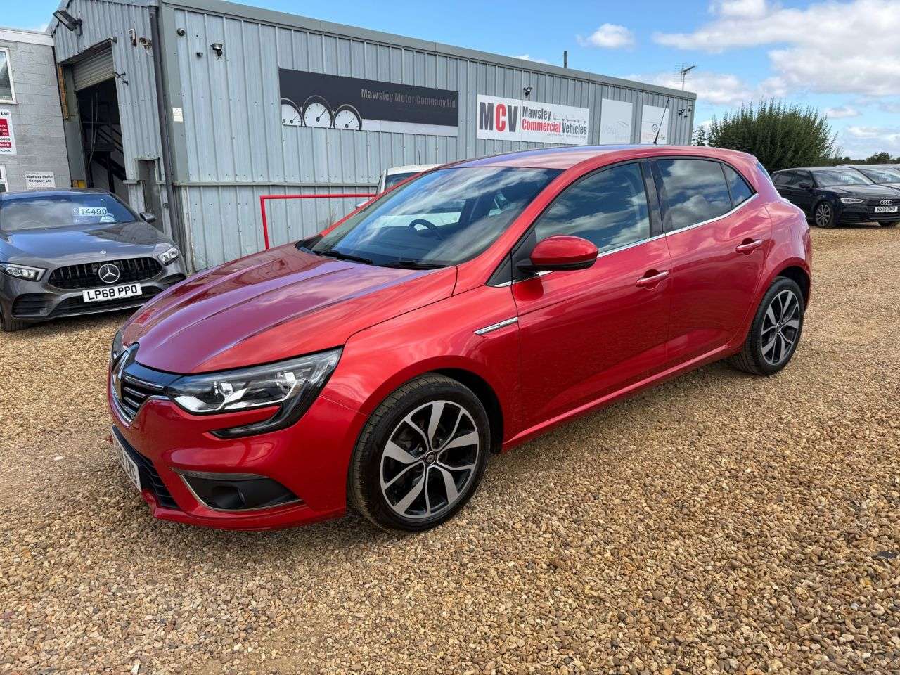 A 2019 RENAULT MEGANE 1.3 TCe Iconic Hatchback 5dr Petrol Manual Euro 6 (s/s) (140 ps) A 2019 RENAULT MEGANE 1.3 TCe Iconic Hatchback 5dr Petrol Manual Euro 6 (s/s) (140 ps)
