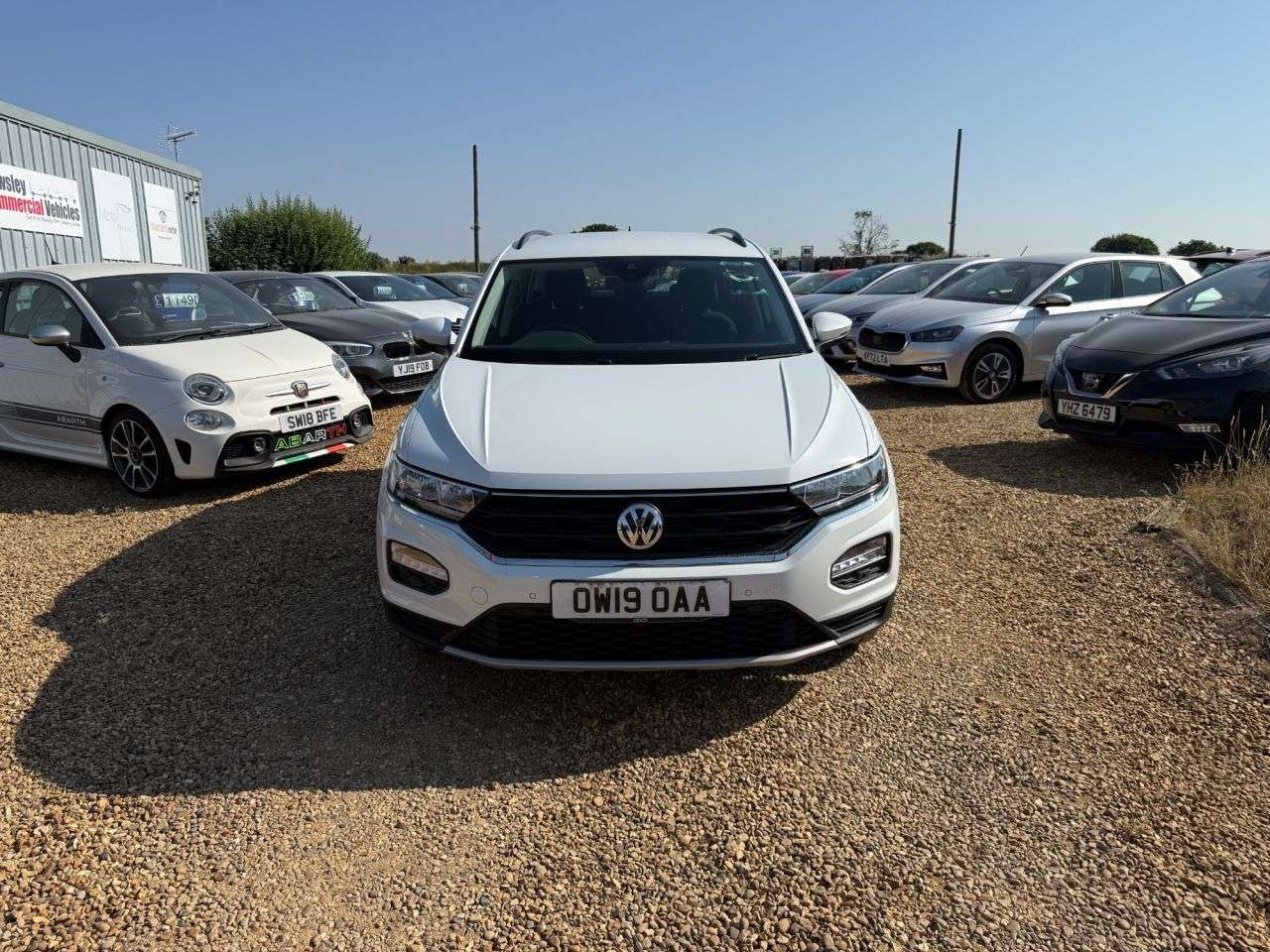 A 2019 VOLKSWAGEN T-ROC 1.6 TDI SE SUV 5dr Diesel Manual Euro 6 (s/s) (115 ps) A 2019 VOLKSWAGEN T-ROC 1.6 TDI SE SUV 5dr Diesel Manual Euro 6 (s/s) (115 ps)