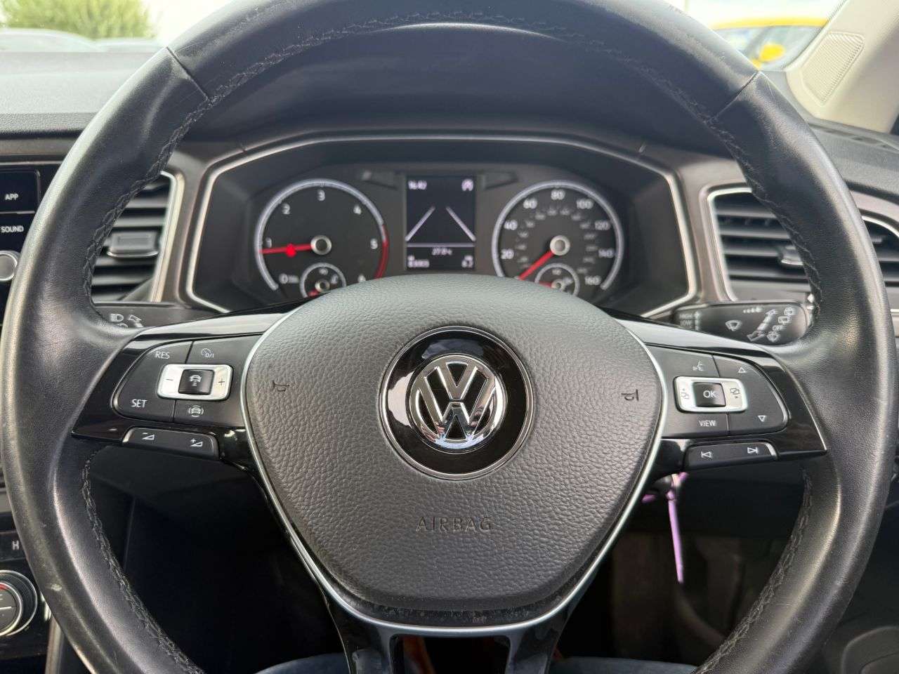 2019 VOLKSWAGEN T-ROC 2019 VOLKSWAGEN T-ROC