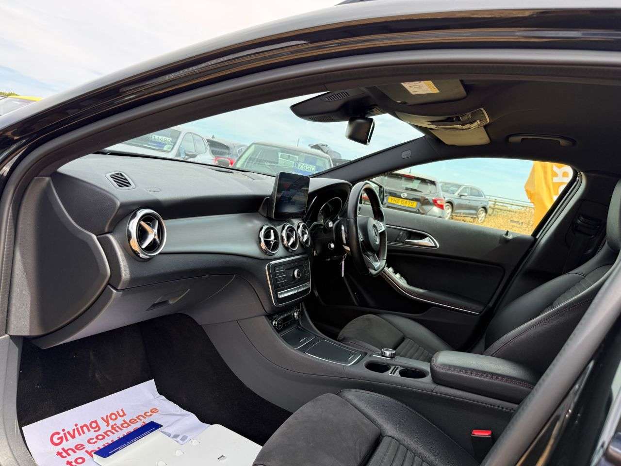 A 2017 MERCEDES-BENZ GLA 2.1 GLA220d AMG Line (Premium) SUV 5dr Diesel 7G-DCT 4MATIC Euro 6 (s/s) (1 A 2017 MERCEDES-BENZ GLA 2.1 GLA220d AMG Line (Premium) SUV 5dr Diesel 7G-DCT 4MATIC Euro 6 (s/s) (1