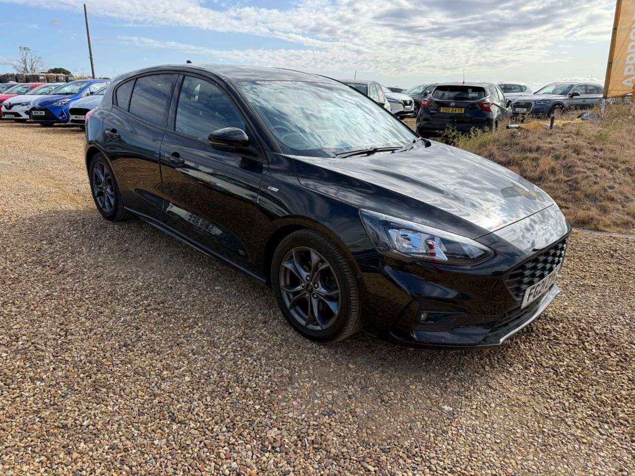 A 2021 FORD FOCUS 1.0T EcoBoost MHEV ST-Line Edition Hatchback 5dr Petrol Manual Euro 6 (s/s) A 2021 FORD FOCUS 1.0T EcoBoost MHEV ST-Line Edition Hatchback 5dr Petrol Manual Euro 6 (s/s)