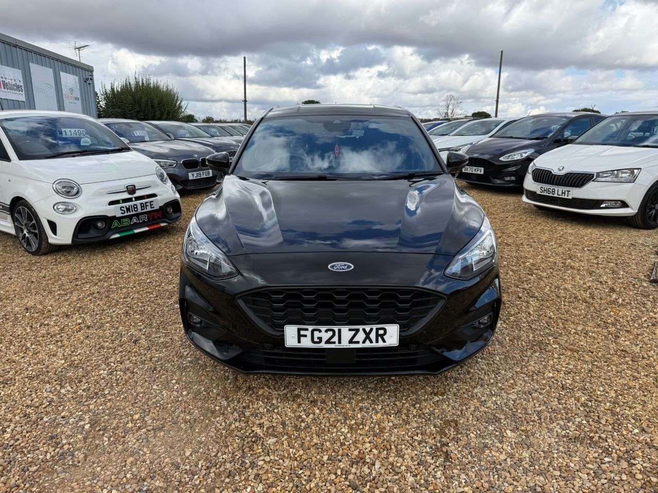 A 2021 FORD FOCUS 1.0T EcoBoost MHEV ST-Line Edition Hatchback 5dr Petrol Manual Euro 6 (s/s) A 2021 FORD FOCUS 1.0T EcoBoost MHEV ST-Line Edition Hatchback 5dr Petrol Manual Euro 6 (s/s)