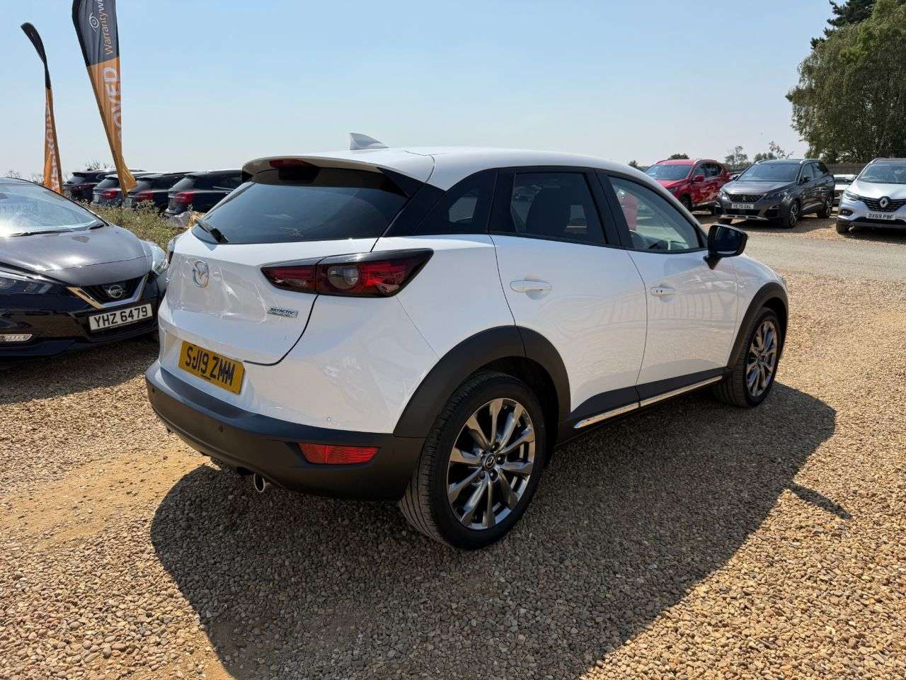 A 2019 MAZDA CX-3 2.0 SKYACTIV-G Sport Nav+ SUV 5dr Petrol Manual Euro 6 (s/s) (121 ps) A 2019 MAZDA CX-3 2.0 SKYACTIV-G Sport Nav+ SUV 5dr Petrol Manual Euro 6 (s/s) (121 ps)
