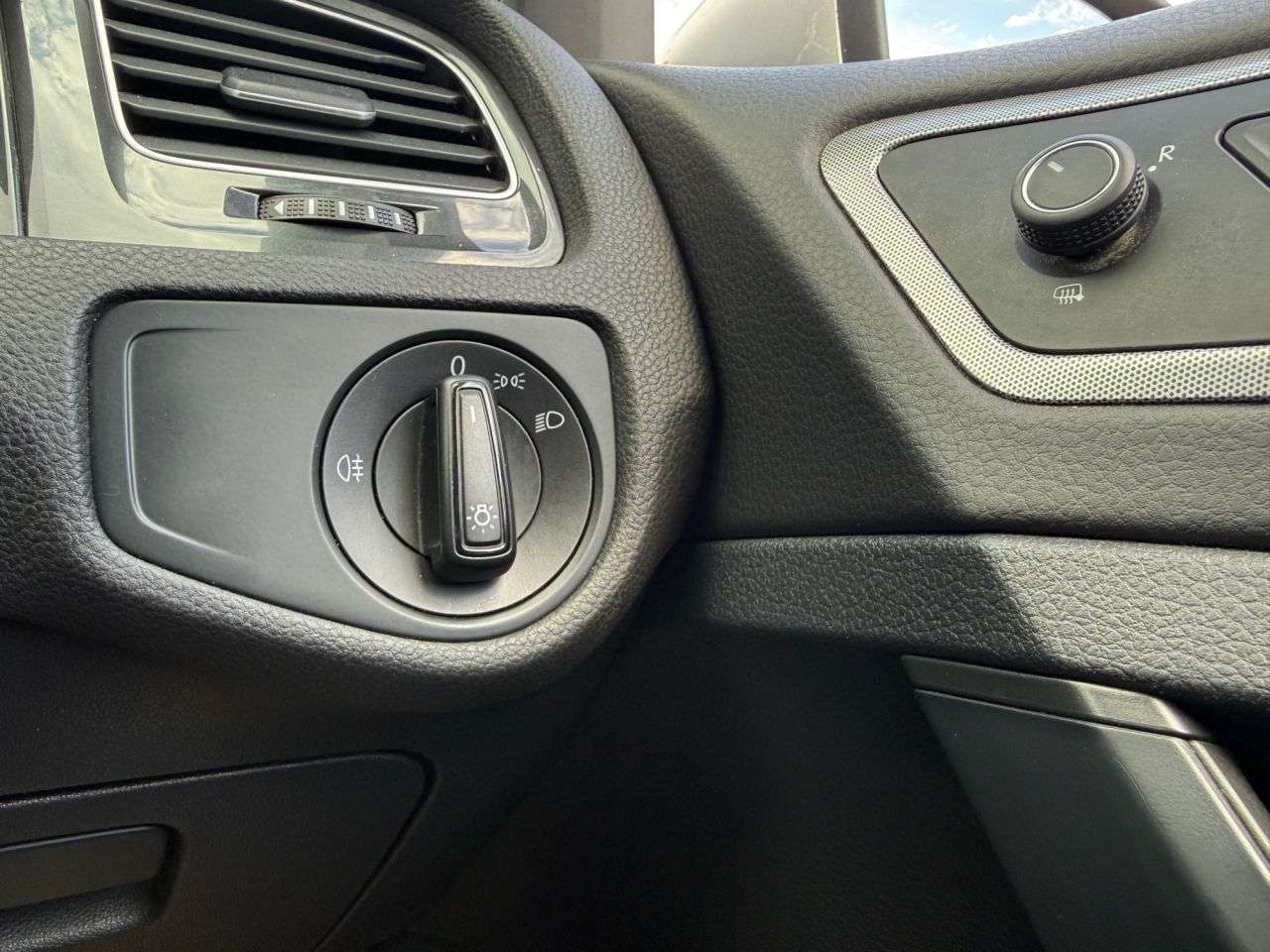 2020 VOLKSWAGEN GOLF 2020 VOLKSWAGEN GOLF