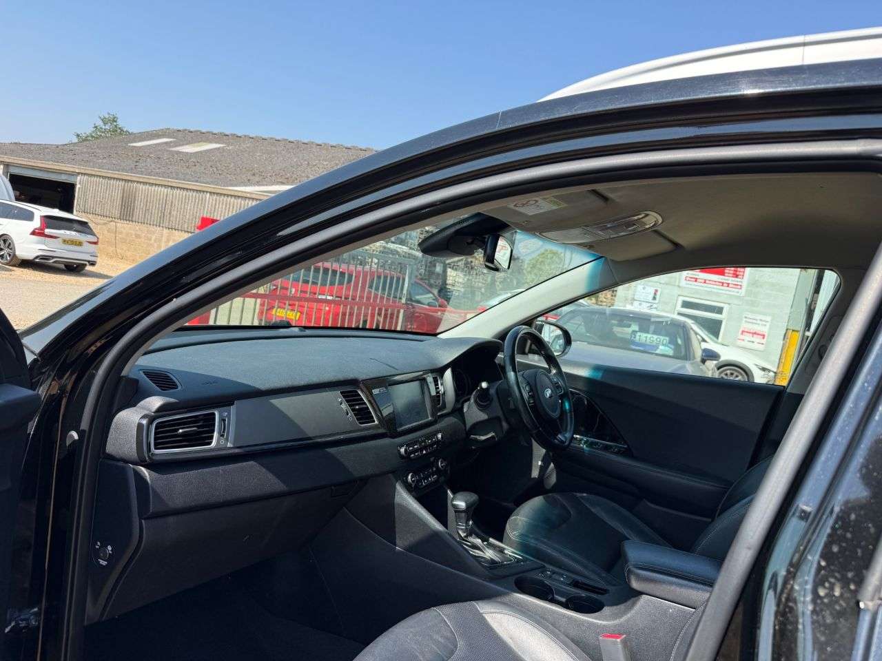 A 2019 KIA NIRO 1.6h GDi GPF 3 SUV 5dr Petrol Hybrid DCT Euro 6 (s/s) ( 16in Alloy) (139 bh A 2019 KIA NIRO 1.6h GDi GPF 3 SUV 5dr Petrol Hybrid DCT Euro 6 (s/s) ( 16in Alloy) (139 bh